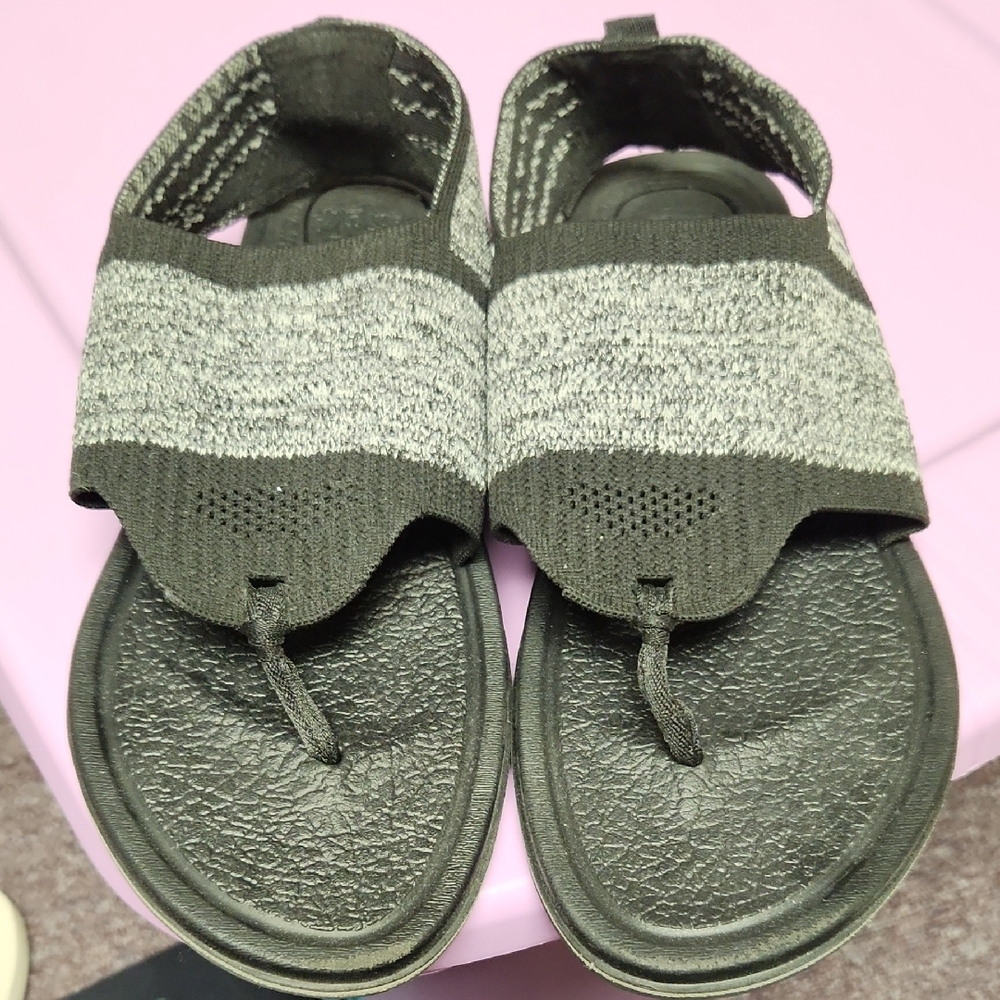 Sanuk Sandels Black & Gray